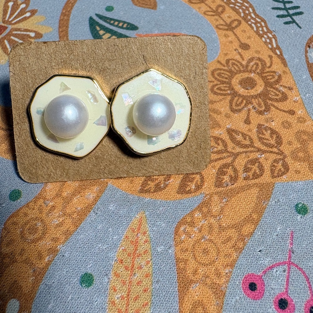 Freshwater Pearl & enamel Earrings